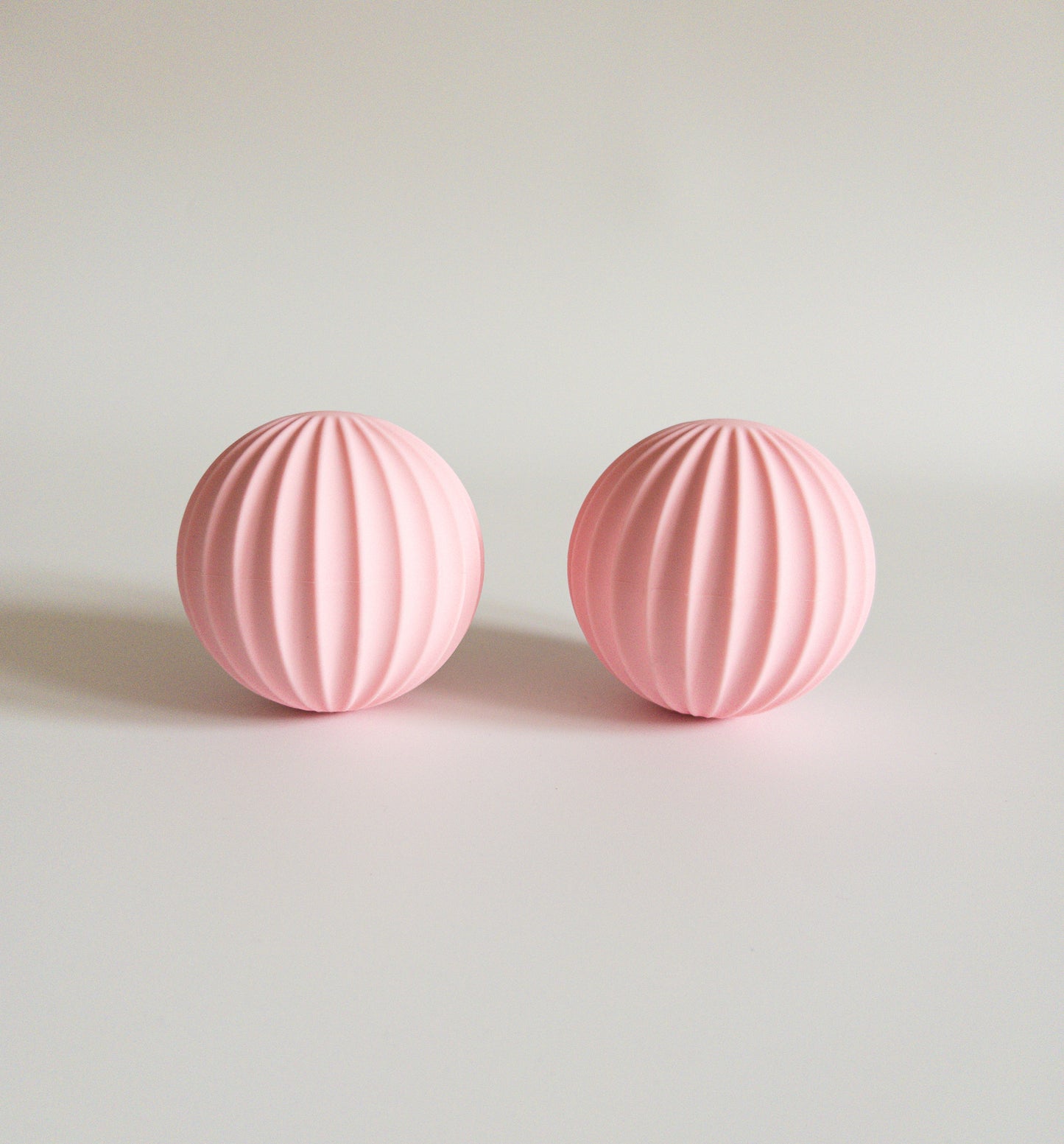 Weighted Pilates ball - 3kg pair pink