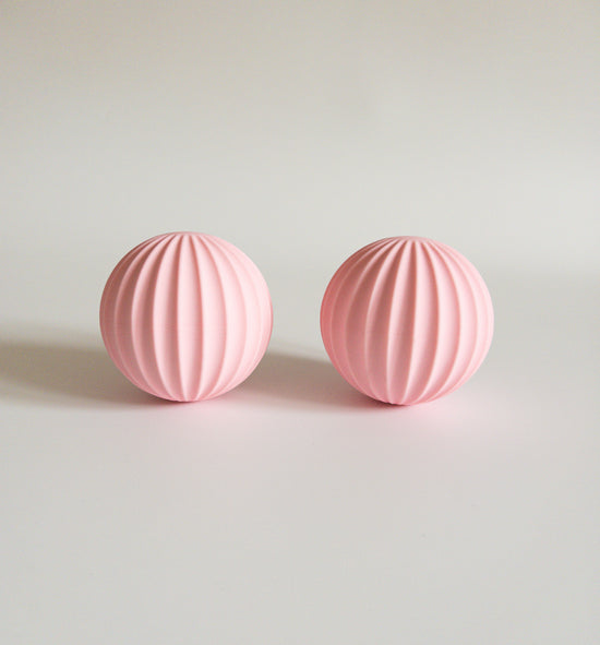 Weighted Pilates ball - 3kg pair pink